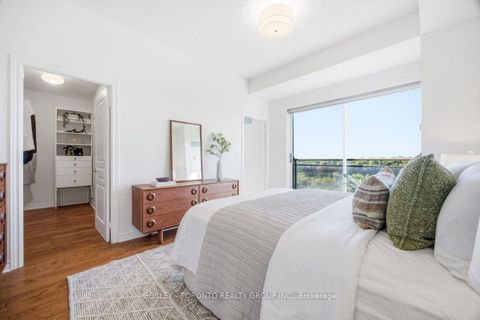 Photo 25 at 1001 - 2662 Bloor Street W, Kingsway South, Toronto