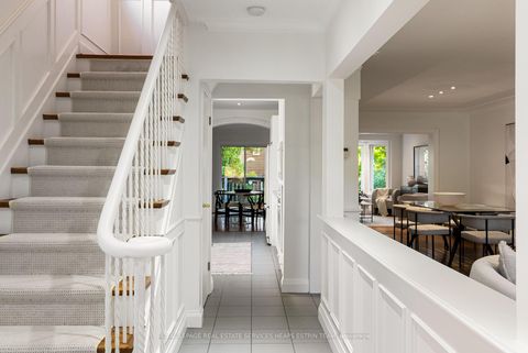 Photo 4 at 27 Berney Crescent, Leaside, Toronto