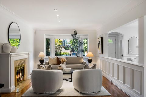 Photo 5 at 27 Berney Crescent, Leaside, Toronto