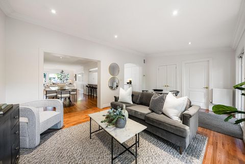 Photo 14 at 27 Berney Crescent, Leaside, Toronto