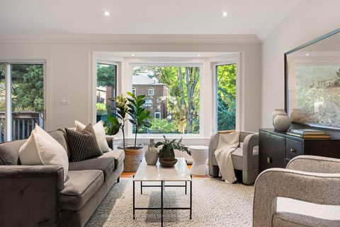 Photo 17 at 27 Berney Crescent, Leaside, Toronto
