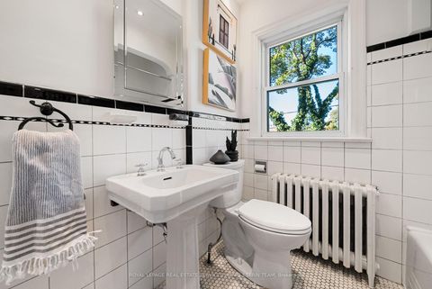 Photo 29 at 27 Berney Crescent, Leaside, Toronto