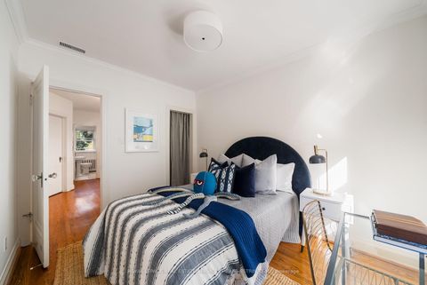 Photo 34 at 27 Berney Crescent, Leaside, Toronto