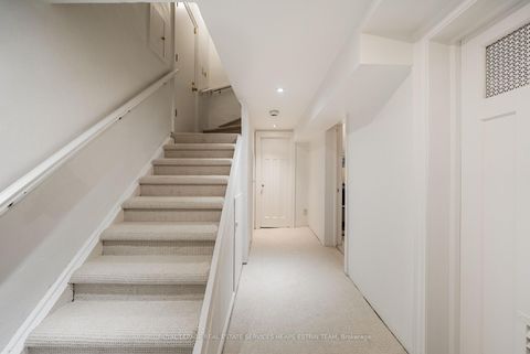 Photo 35 at 27 Berney Crescent, Leaside, Toronto