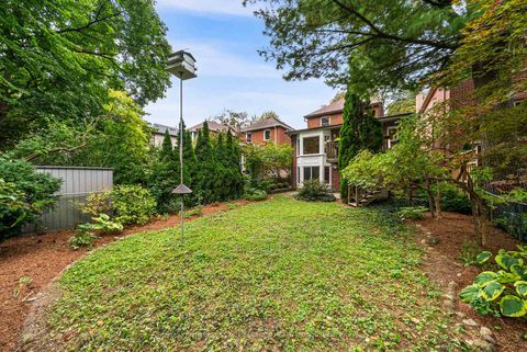Photo 47 at 27 Berney Crescent, Leaside, Toronto