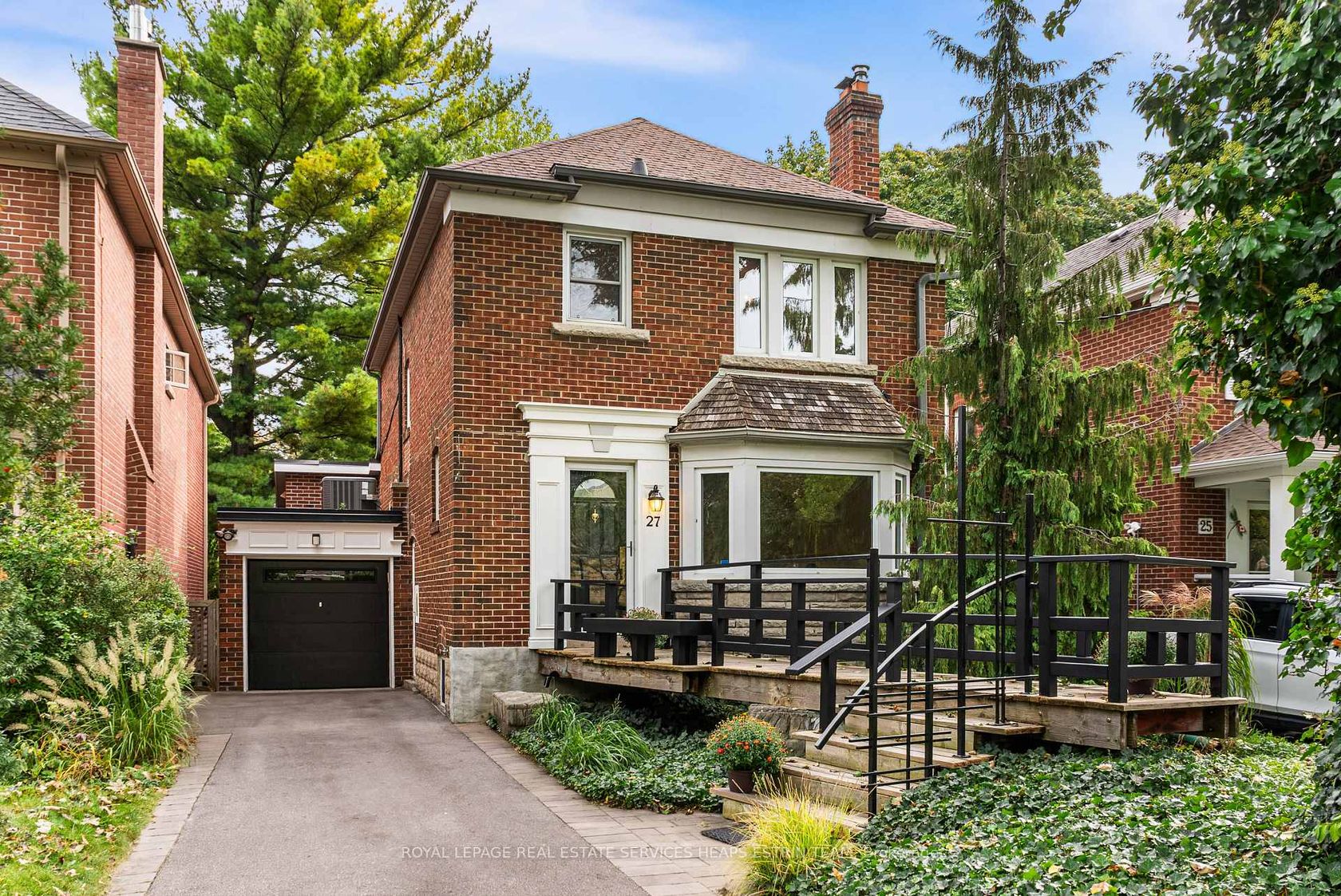 27 Berney Crescent, Leaside, Toronto 