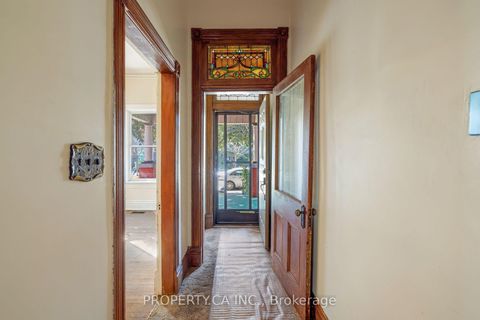 Photo 1 at 195 Shaw Street, Bellwoods, Toronto