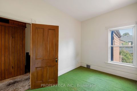 Photo 11 at 195 Shaw Street, Bellwoods, Toronto