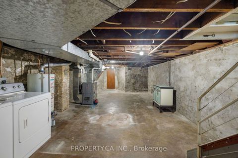 Photo 14 at 195 Shaw Street, Bellwoods, Toronto
