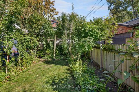 Photo 15 at 195 Shaw Street, Bellwoods, Toronto