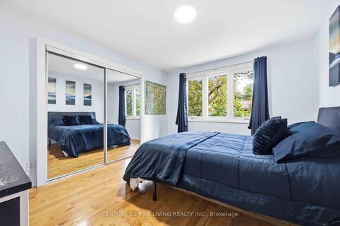 Photo 24 at 294 Gainsborough Road, Woodbine Corridor, Toronto
