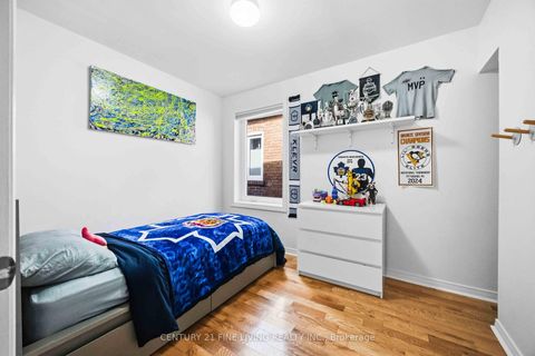 Photo 28 at 294 Gainsborough Road, Woodbine Corridor, Toronto
