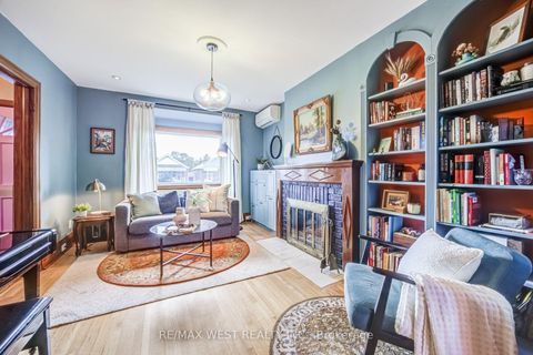 Photo 4 at 258 O'connor Drive, East York, Toronto