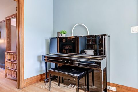 Photo 8 at 258 O'connor Drive, East York, Toronto