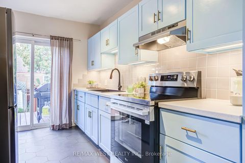 Photo 15 at 258 O'connor Drive, East York, Toronto
