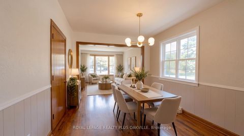 Photo 6 at 72a Lindsey Avenue, Dufferin Grove, Toronto