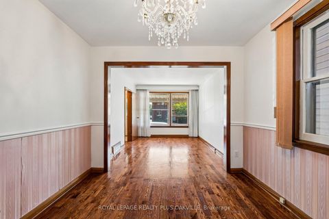 Photo 10 at 72a Lindsey Avenue, Dufferin Grove, Toronto