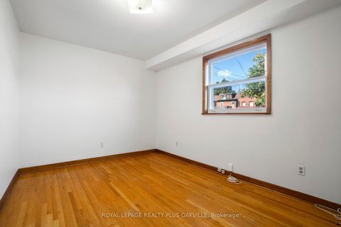 Photo 12 at 72a Lindsey Avenue, Dufferin Grove, Toronto