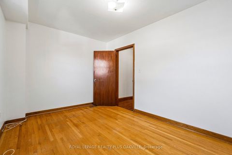 Photo 15 at 72a Lindsey Avenue, Dufferin Grove, Toronto