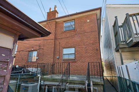 Photo 42 at 72a Lindsey Avenue, Dufferin Grove, Toronto
