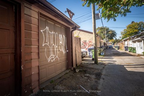 Photo 44 at 72a Lindsey Avenue, Dufferin Grove, Toronto
