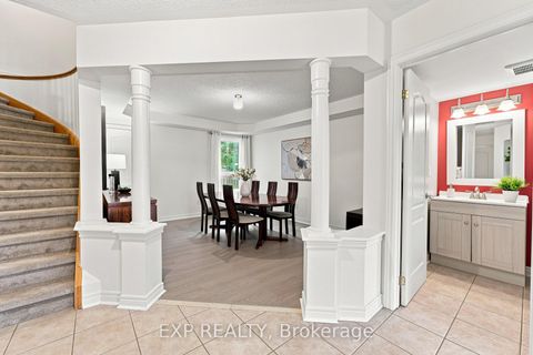 Photo 3 at 70 Thornlodge Drive, Keswick South, Georgina