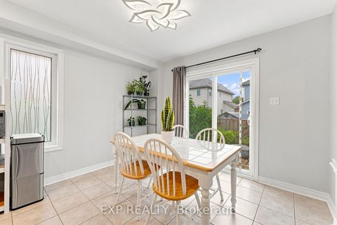 Photo 9 at 70 Thornlodge Drive, Keswick South, Georgina