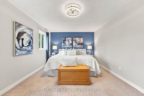 Photo 17 at 70 Thornlodge Drive, Keswick South, Georgina