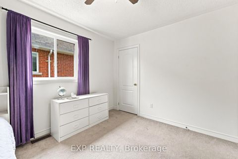 Photo 22 at 70 Thornlodge Drive, Keswick South, Georgina