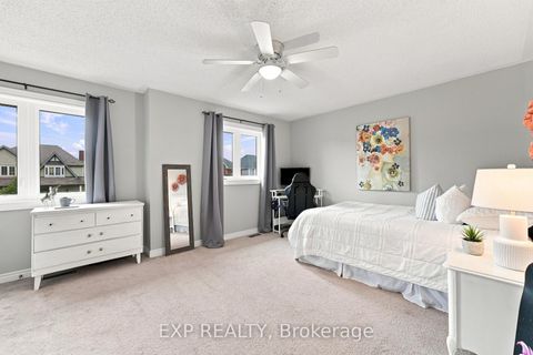 Photo 23 at 70 Thornlodge Drive, Keswick South, Georgina