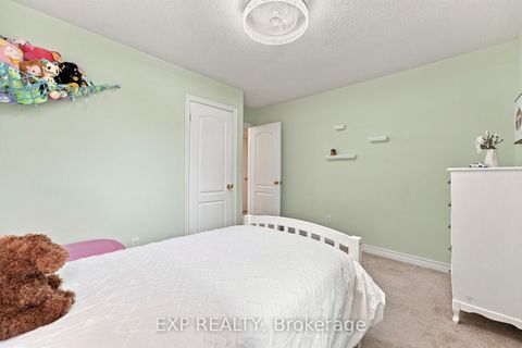 Photo 26 at 70 Thornlodge Drive, Keswick South, Georgina