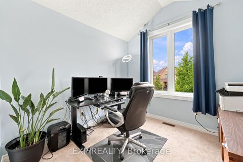Photo 27 at 70 Thornlodge Drive, Keswick South, Georgina