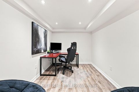 Photo 34 at 70 Thornlodge Drive, Keswick South, Georgina