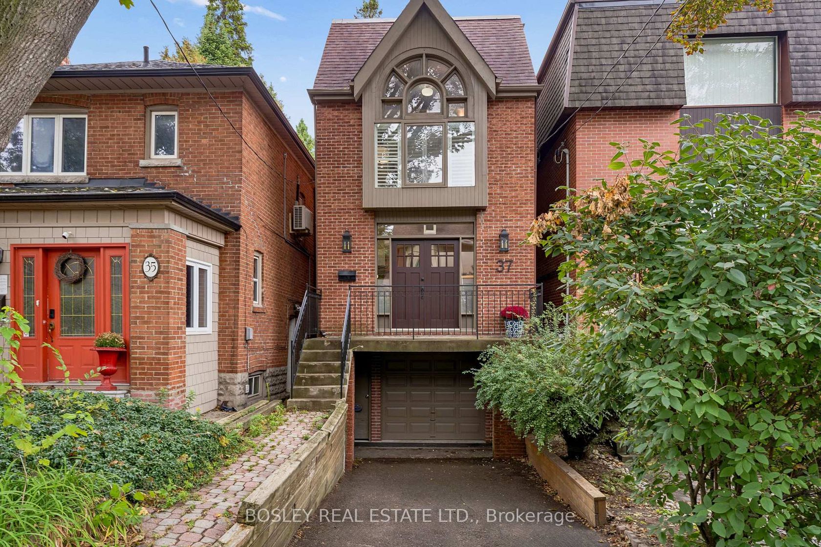 37 Hillsview Avenue, High Park North, Toronto 