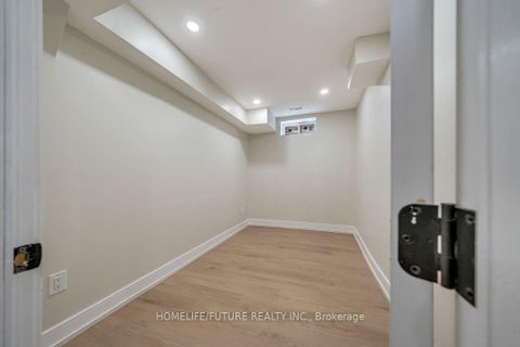 Photo 42 at 37 South Shields Avenue, Agincourt North, Toronto