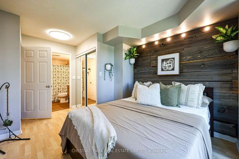 Photo 17 at 615 - 23 Lorraine Drive, Willowdale West, Toronto