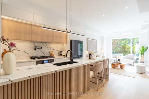Photo 11 at 281 Queensdale Avenue, East York, Toronto