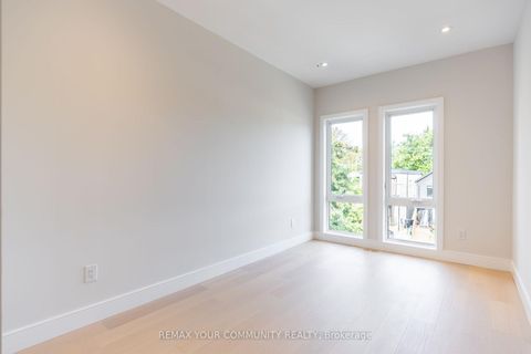 Photo 29 at 281 Queensdale Avenue, East York, Toronto