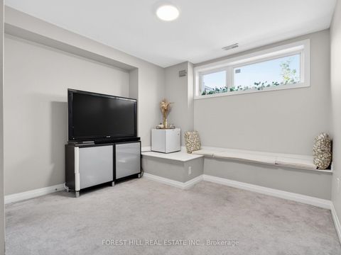 Photo 35 at 19 Stanley Greene Boulevard, CFB, Toronto