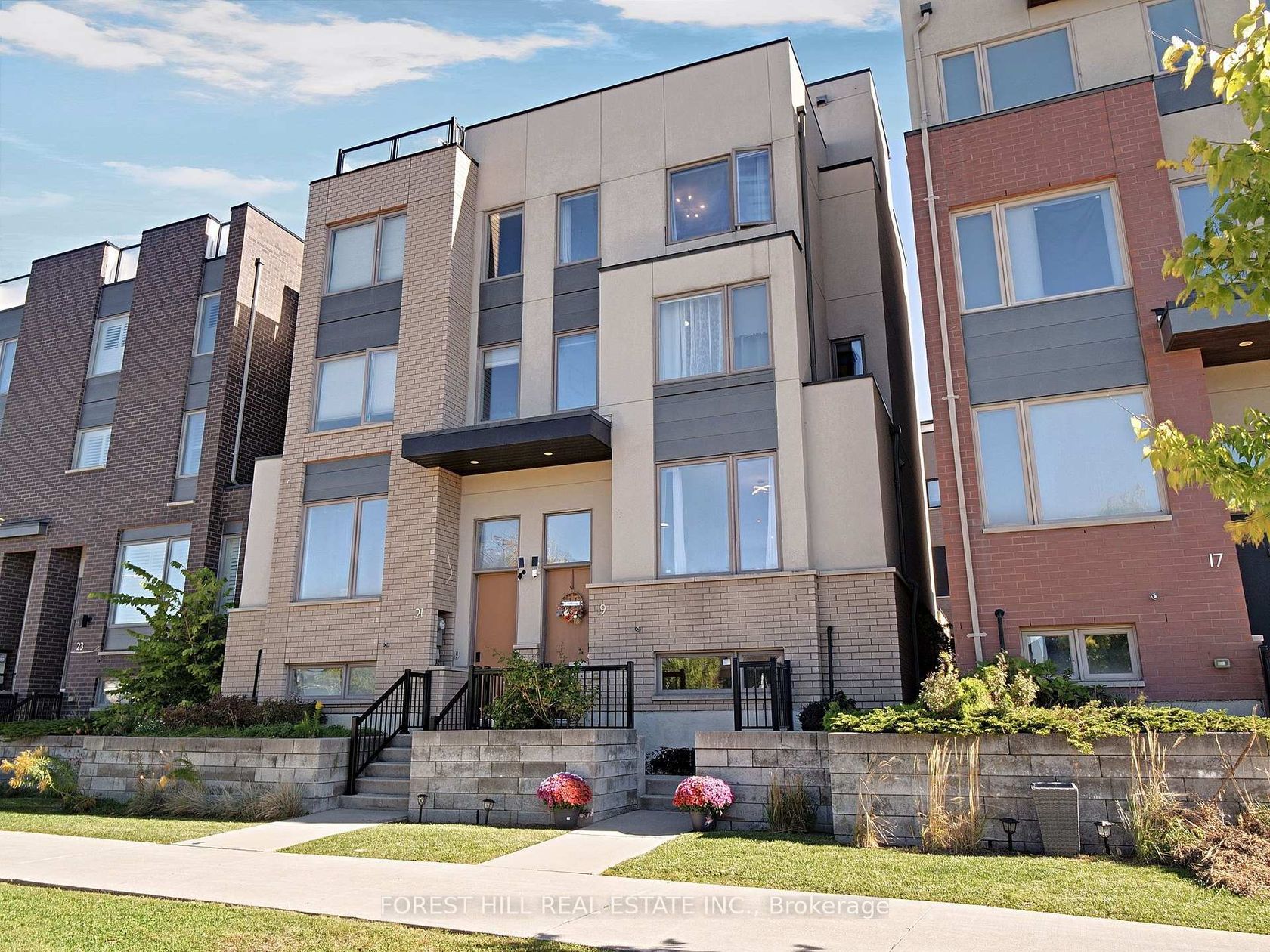 19 Stanley Greene Boulevard, CFB, Toronto 