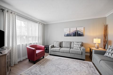 Photo 6 at 81 Nash Drive, CFB, Toronto