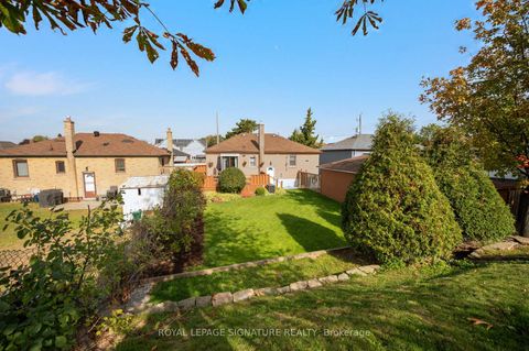 Photo 20 at 81 Nash Drive, CFB, Toronto