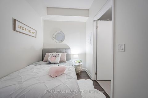 Photo 12 at 801 - 89 Dunfield Avenue, Mount Pleasant West, Toronto