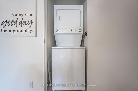Photo 13 at 801 - 89 Dunfield Avenue, Mount Pleasant West, Toronto