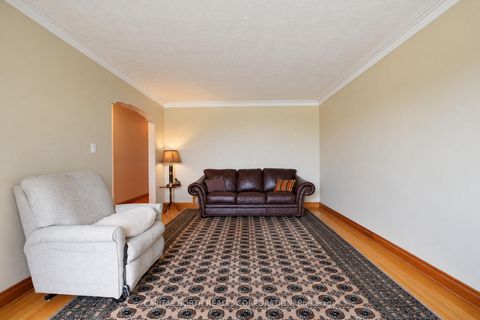 Photo 22 at 11 Erie Street, Maple Leaf, Toronto