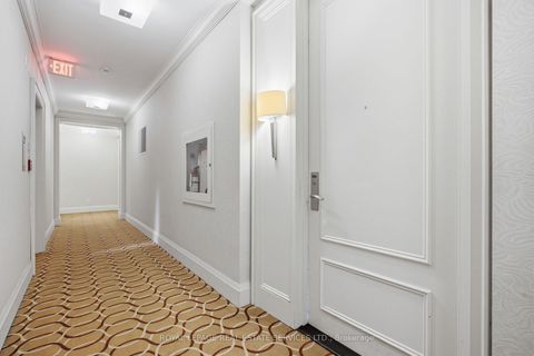 Photo 16 at 1014 - 10 Bloorview Place, Don Valley Village, Toronto