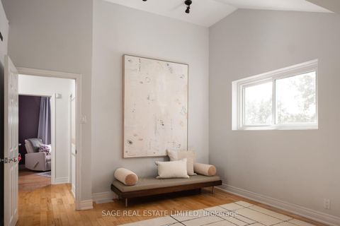 Photo 10 at 35 Chapman Avenue, Parkview, Toronto