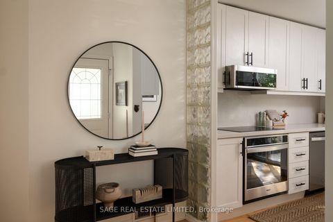 Photo 17 at 35 Chapman Avenue, Parkview, Toronto