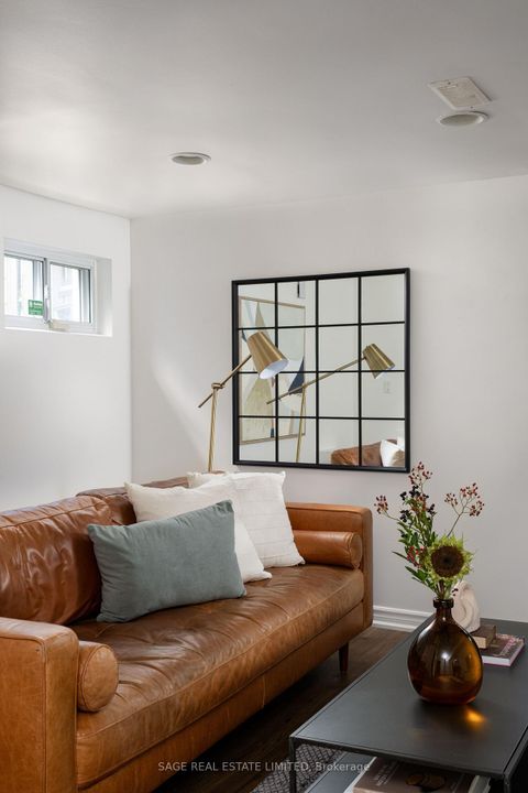 Photo 35 at 35 Chapman Avenue, Parkview, Toronto
