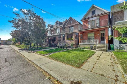 Photo 1 at 36 Earlscourt Avenue, Davenport, Toronto